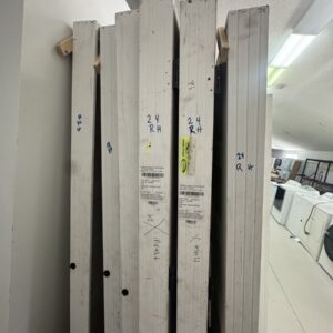 Vinyl Plank Flooring - Multiple Planks