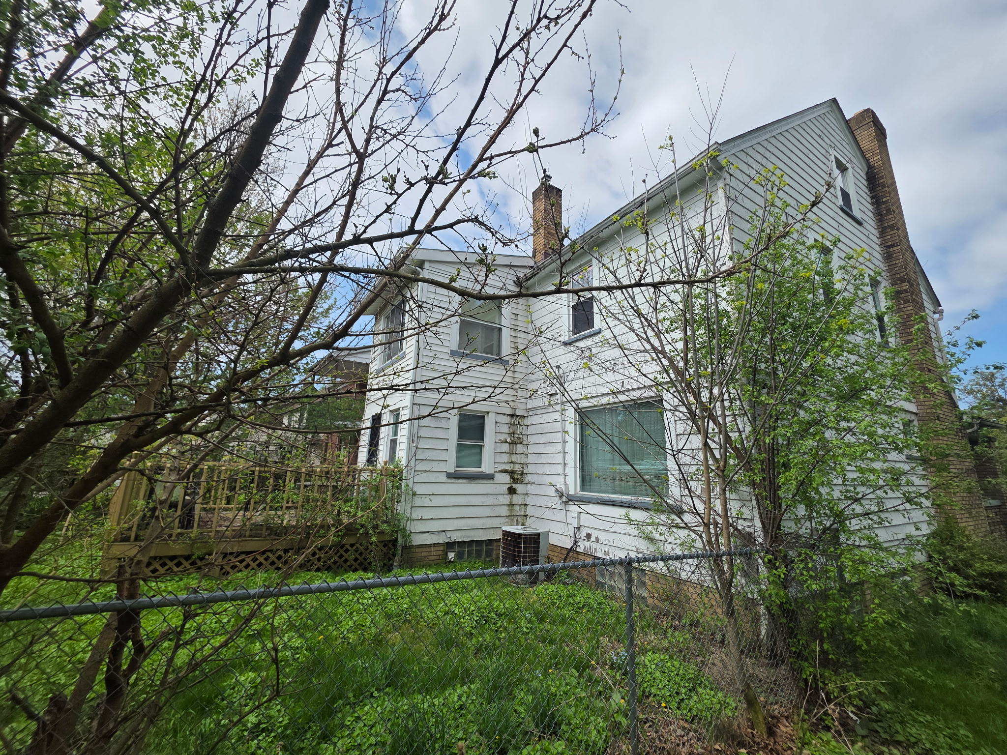 2033 Hampstead Rd